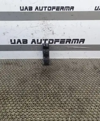 Nissan Qashqai Electric window control switch