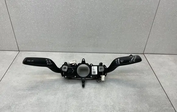 Audi A1 Wiper turn signal indicator stalk/switch 8X0953501B