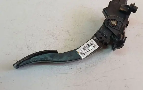 Dodge Caliber Accelerator throttle pedal 04891585AB