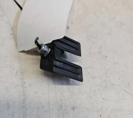 Jaguar XE Headlight/headlamp mounting bracket 