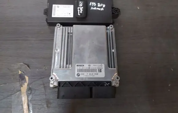 BMW 5 E60 E61 Engine control unit/module 7810950