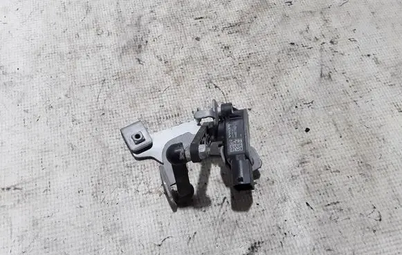 Volvo S60 Rear air suspension level height sensor 32246632