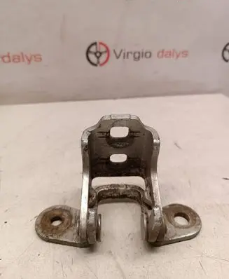 Fiat Freemont Front door upper hinge