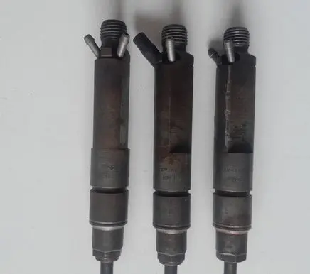 Volkswagen PASSAT B5 Fuel injector 028130201G