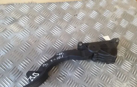 Ford Focus Accelerator throttle pedal 4M519F836BJ 6PV00864164