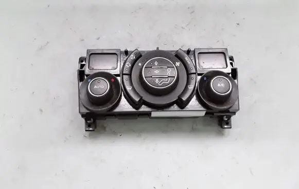 Peugeot 5008 Climate control unit 96738321XT N9107003Q 400017007