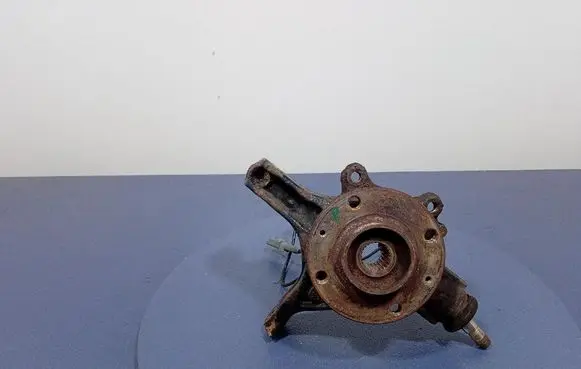 Citroen C4 Grand Picasso Front wheel hub spindle knuckle