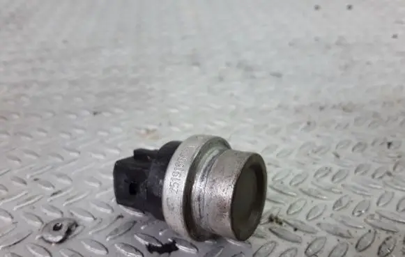 Coolant temperature sensor