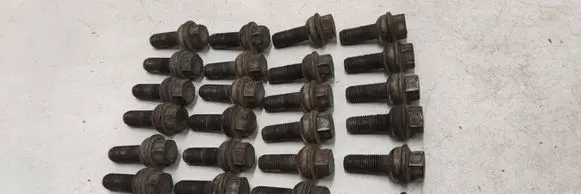 Mercedes-Benz Sprinter W906 Nuts/bolts 
