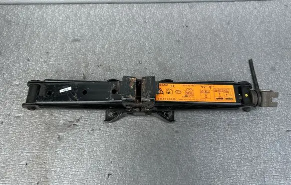 Nissan Navara Lift Jack 99550EB300