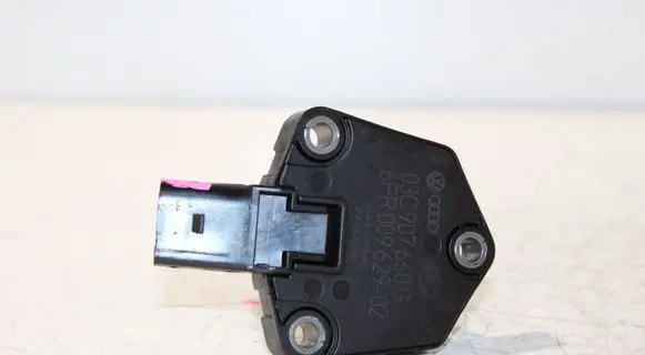 Volkswagen Caddy Oil level sensor 03C907660G