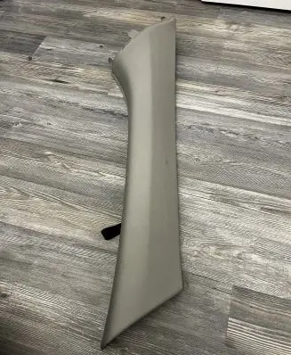 Mercedes-Benz GL X164 (A) pillar trim A1646900826