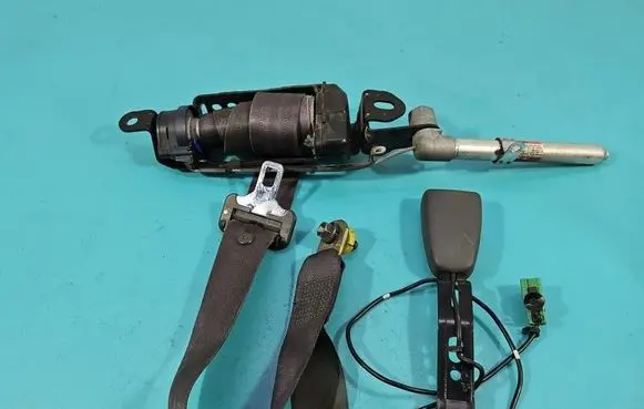Volvo S40, V40 Front seatbelt IMPRK1547006