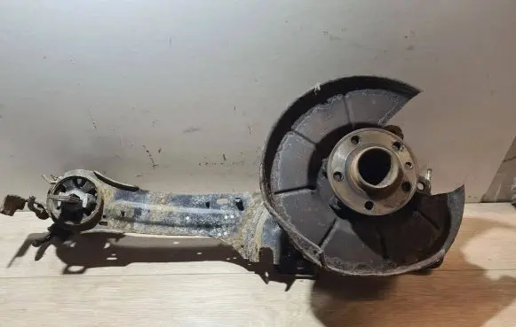 Volvo S80 Rear wheel hub spindle/knuckle 