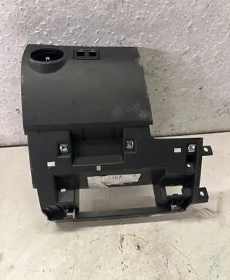 Dashboard lower bottom trim panel
