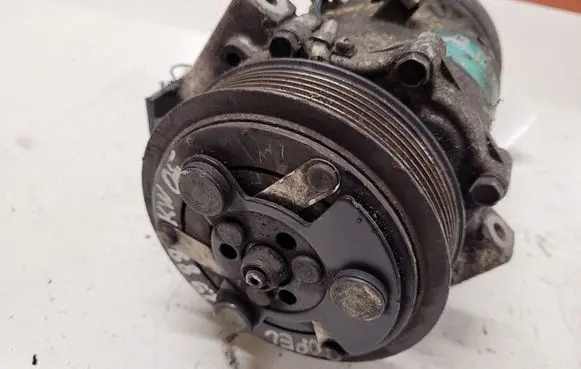 Opel Zafira B Air conditioning (A/C) compressor (pump) 13171593 3572212445 1258