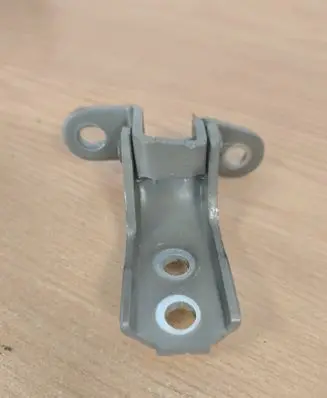 Toyota Yaris Cross Front door lower hinge ES03