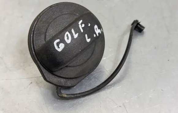 Volkswagen Golf Sportsvan Fuel tank filler cap 5N0201553
