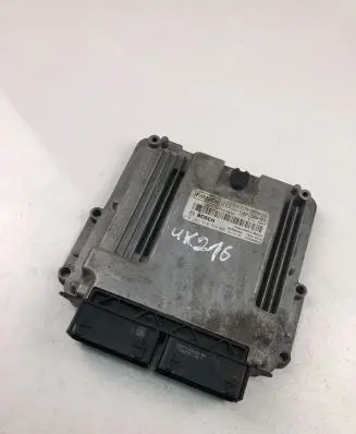 Ford Focus Engine control unit/module ECU F1FA12A650DVG FV6A12B684BCA