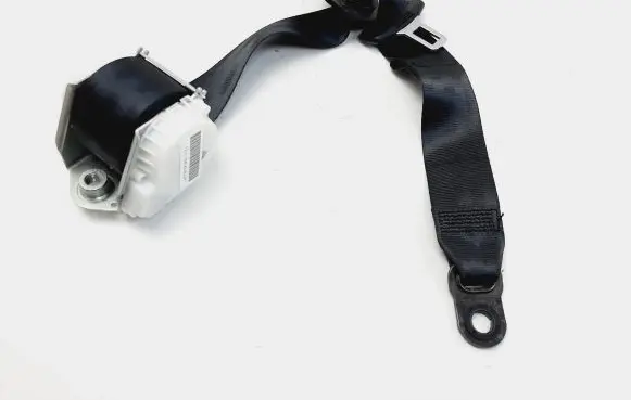 Volkswagen Amarok Rear seatbelt buckle 33005876D YD41813911V