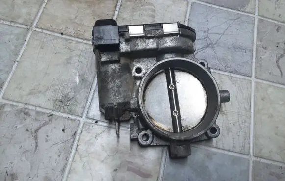 Mercedes-Benz E W211 Throttle valve A1121410125 0280750019