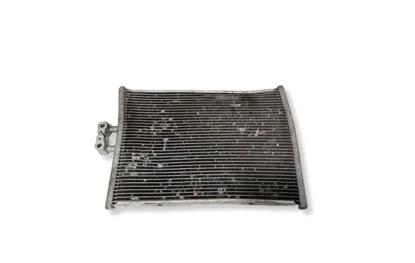 Chevrolet Corvette C8 Optional radiator 85106898 85601834 84752395
