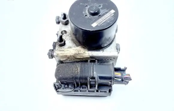 Ford Fiesta ABS Pump 8V512M110AD 06210955813