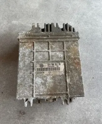 Volkswagen II LT Engine control unit/module 074906021AR 28SA3810 0281001952