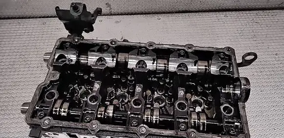 Chrysler Sebring (JS) Engine head 03G103373A