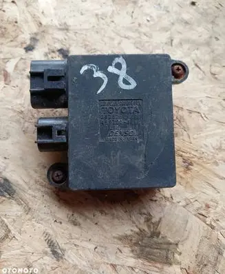 Lexus RX 450H Coolant fan relay 8925726020 4993003280