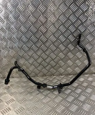 Audi A4 S4 B9 Engine coolant pipe/hose 04L122157AB