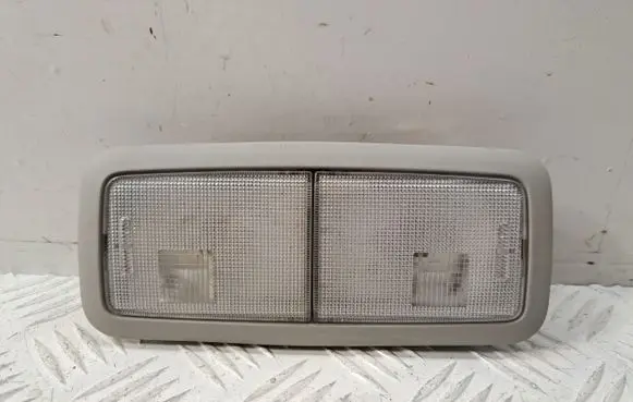 Toyota Avensis T270 Rear seat light 8125005030B0 8136005010