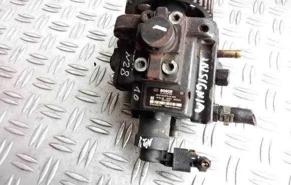 Opel Insignia A Fuel injection high pressure pump 0445010193 55571005 07001535797