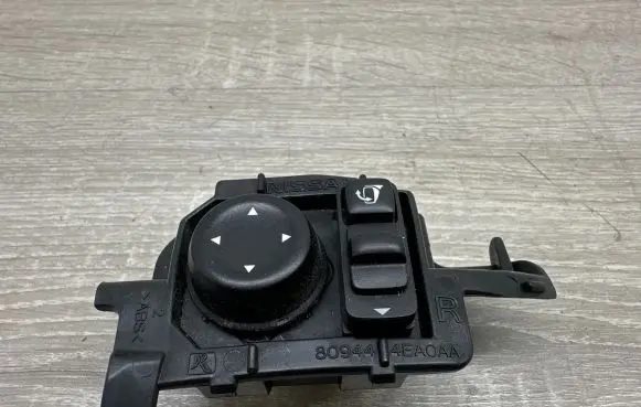 Nissan Qashqai Wing mirror switch 255704EA1B 809444EE0AA