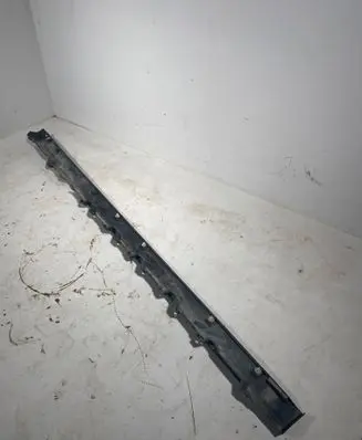 Suzuki Ignis Front sill (body part) 