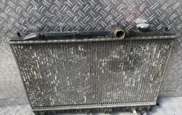 Hyundai Elantra Coolant radiator 2531028050 25310-28050
