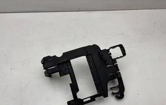 Seat Ibiza IV (6J,6P) Other engine bay part 6R0915345E