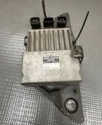 Toyota RAV 4 (XA30) Fuel injection control unit/module 8987120070 1310001371