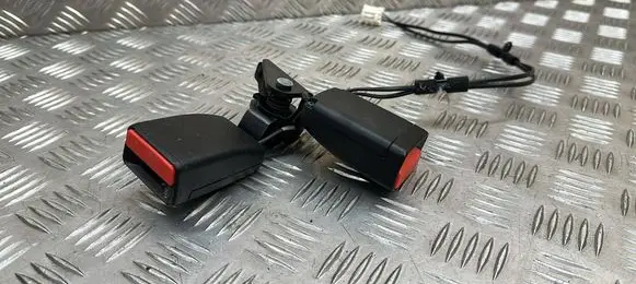 Peugeot 508 RXH Rear seatbelt buckle 18313AEU