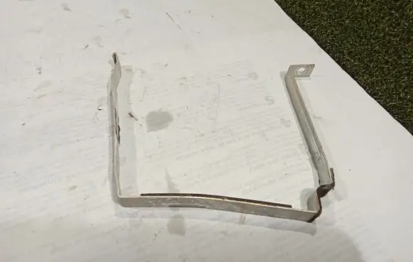 Porsche Cayenne (9Y0 9Y3) Battery bracket 4M0804815B 4M0804815