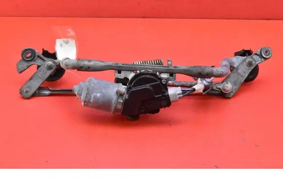 Toyota Prius (XW30) Front wiper linkage and motor 8511047120