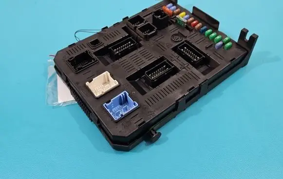 Citroen C4 I Central body control module IMPRK1381067