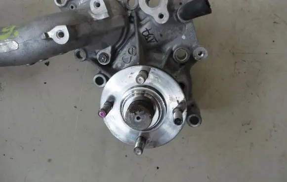 Toyota Hilux (AN120, AN130) Water pump