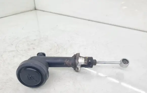 Iveco Daily 3rd gen Clutch master cylinder FT39Z9607A