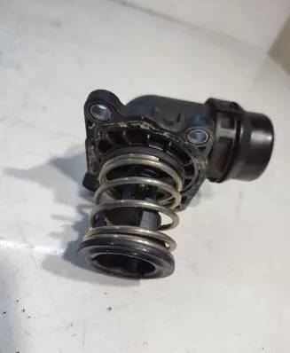 BMW X5 E70 Thermostat housing 