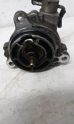 Mazda Premacy Vacuum pump RF4F18G00 X2T58171A