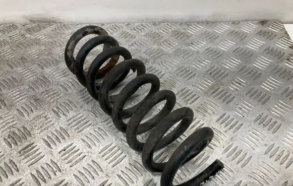 Mercedes-Benz E W212 Rear coil spring