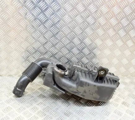 Peugeot 2008 I Air filter box 9813534180 Z12003336