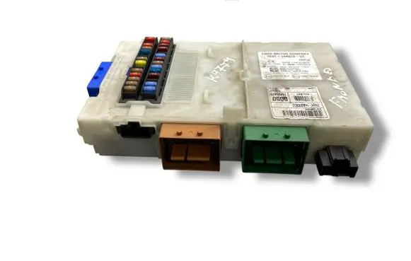 Ford Mondeo MK IV Fuse module 7G9T14A073DC LTQF01125TP 28110779