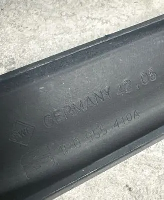 Seat Leon (1P) Front wiper blade arm 1P0955410A